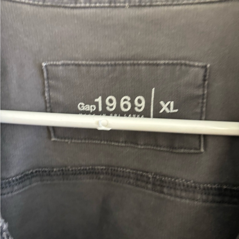 Womans size XL Gap flint gray corduroy button up jacket. 2010 - Picture 2 of 8